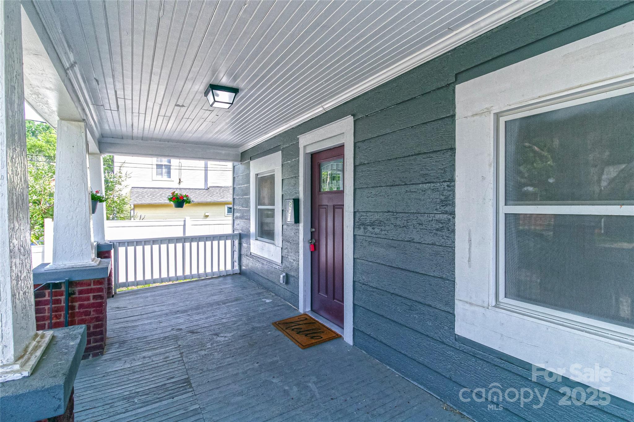 209 W Marsh Street