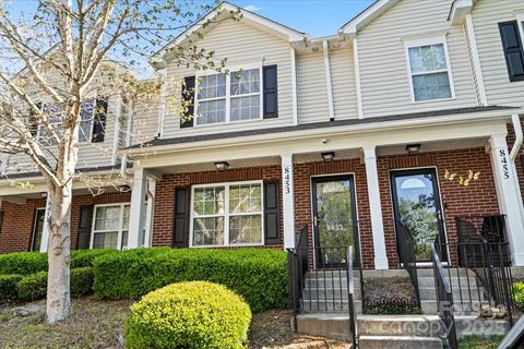 8453 Big Creek Court Charlotte NC 28105