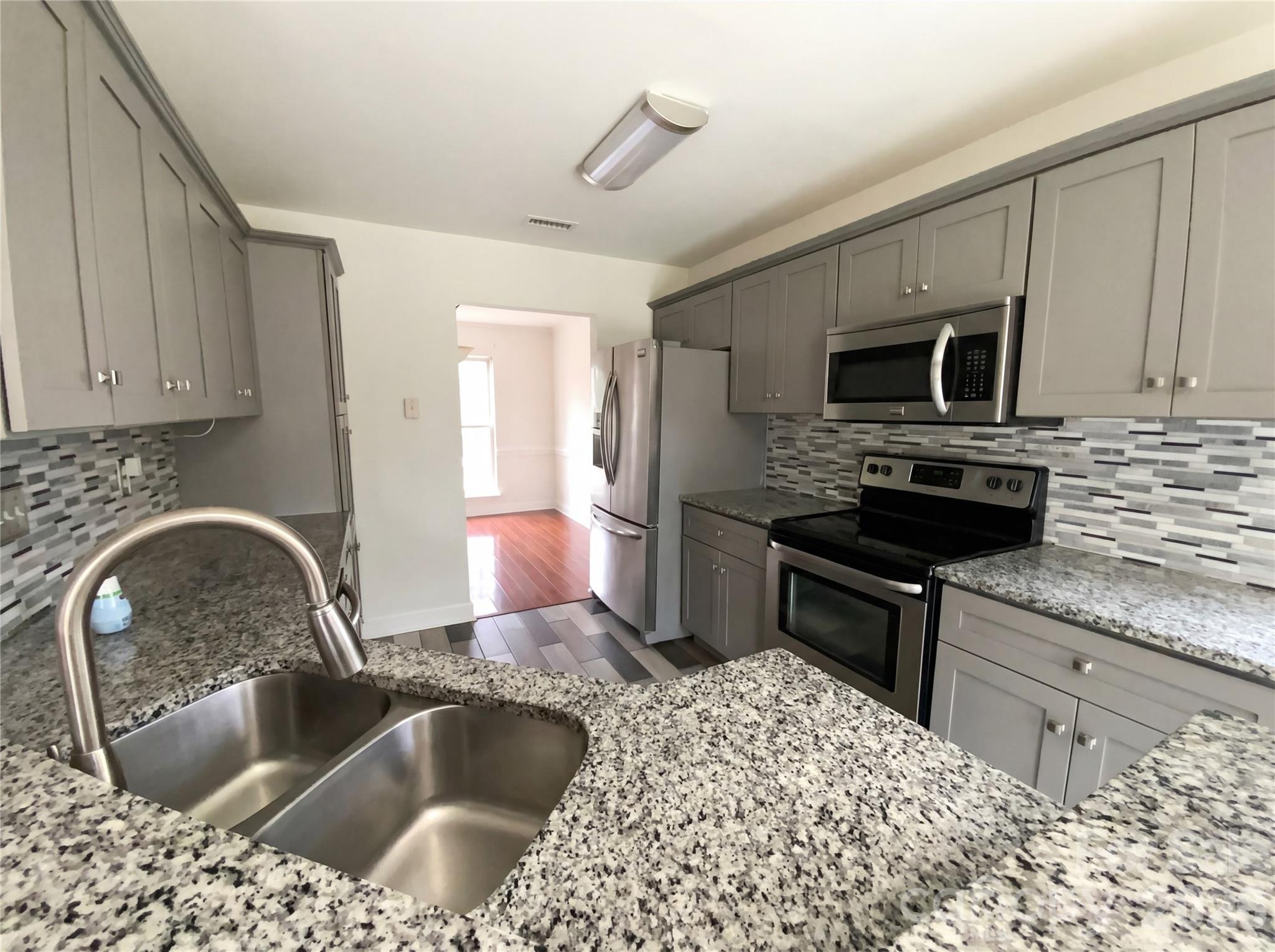 Rolling Hills - Residential