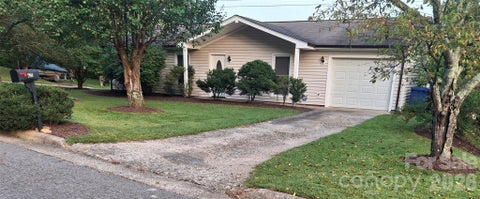 Photo of 204 Scottlynn Drive, Asheville, NC 28806 (MLS # 4417131)