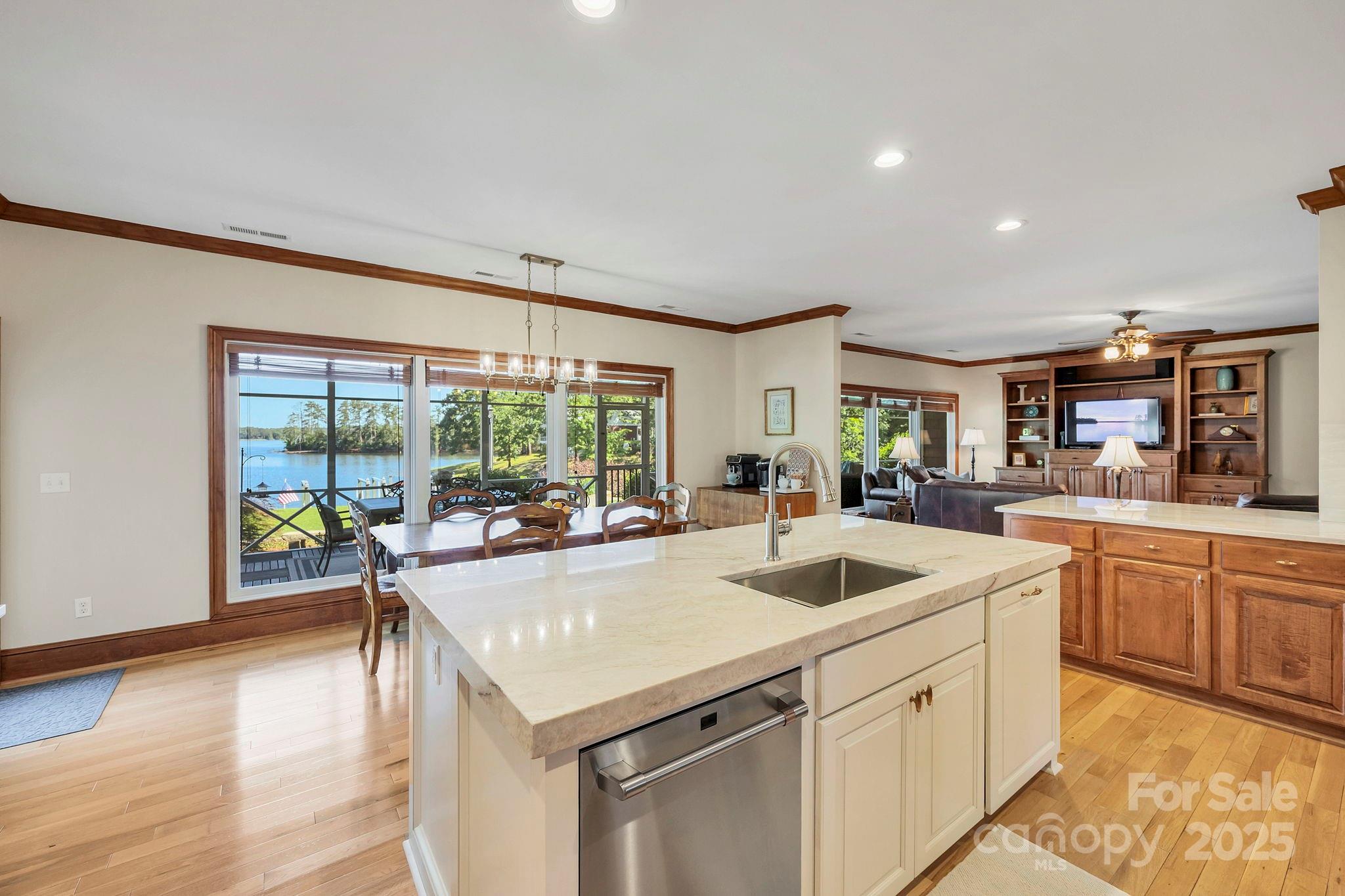 2102 Lake Road