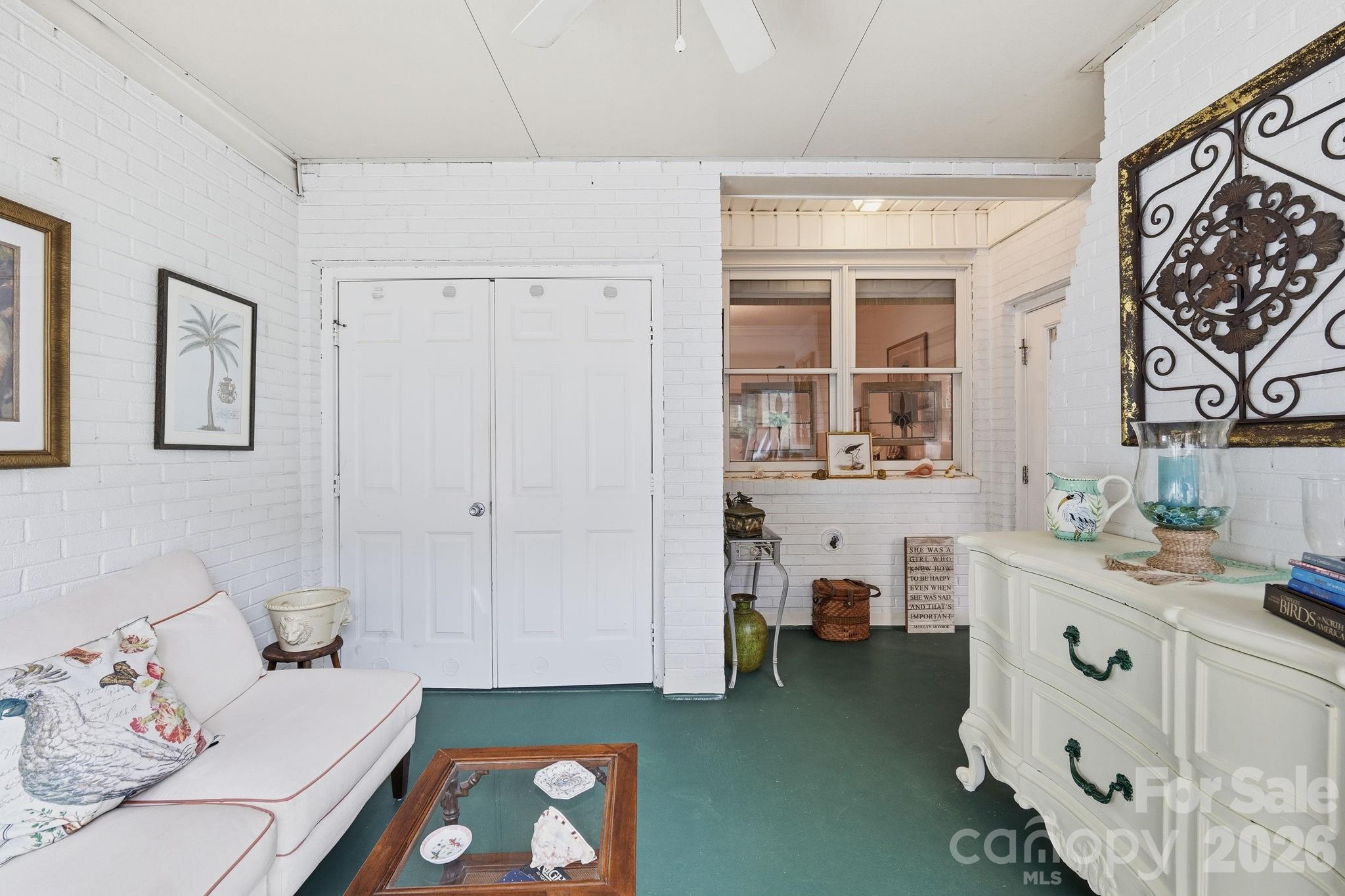 Twin Oaks - Residential