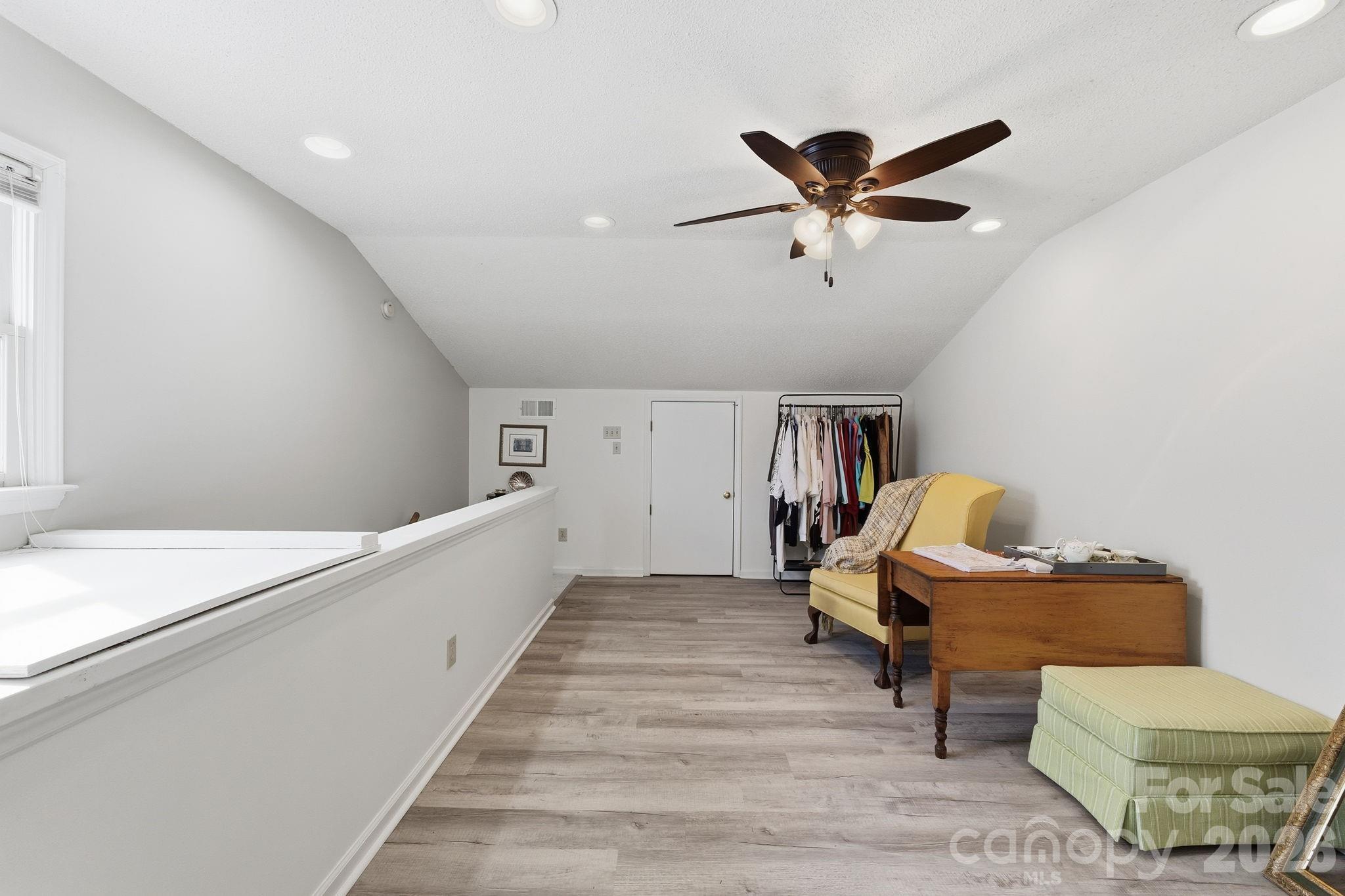 Twin Oaks - Residential