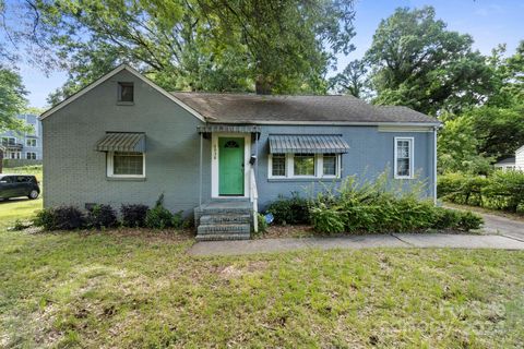 Single Family Residence in Charlotte NC 2036 Revolution Park Drive.jpg