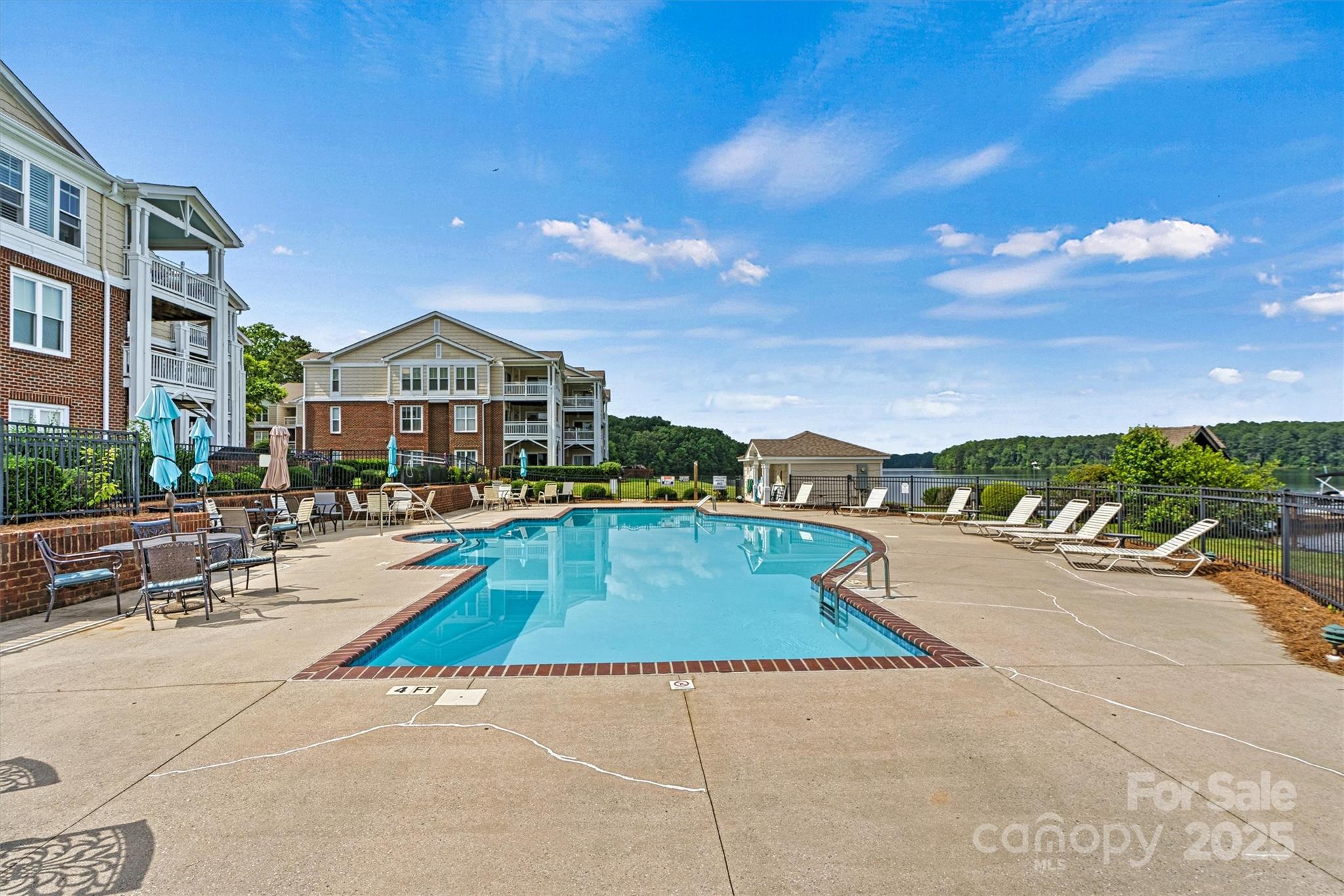 Spinnaker Point - Residential