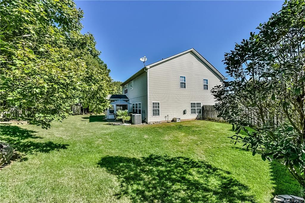 English Trails - Residential