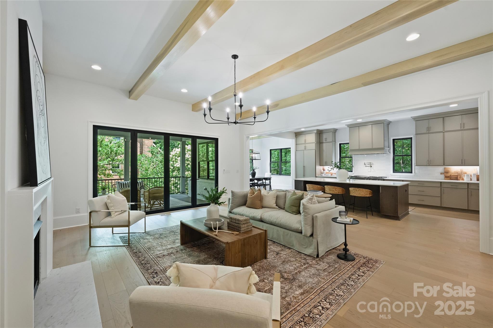 Chateau Sardis - Residential