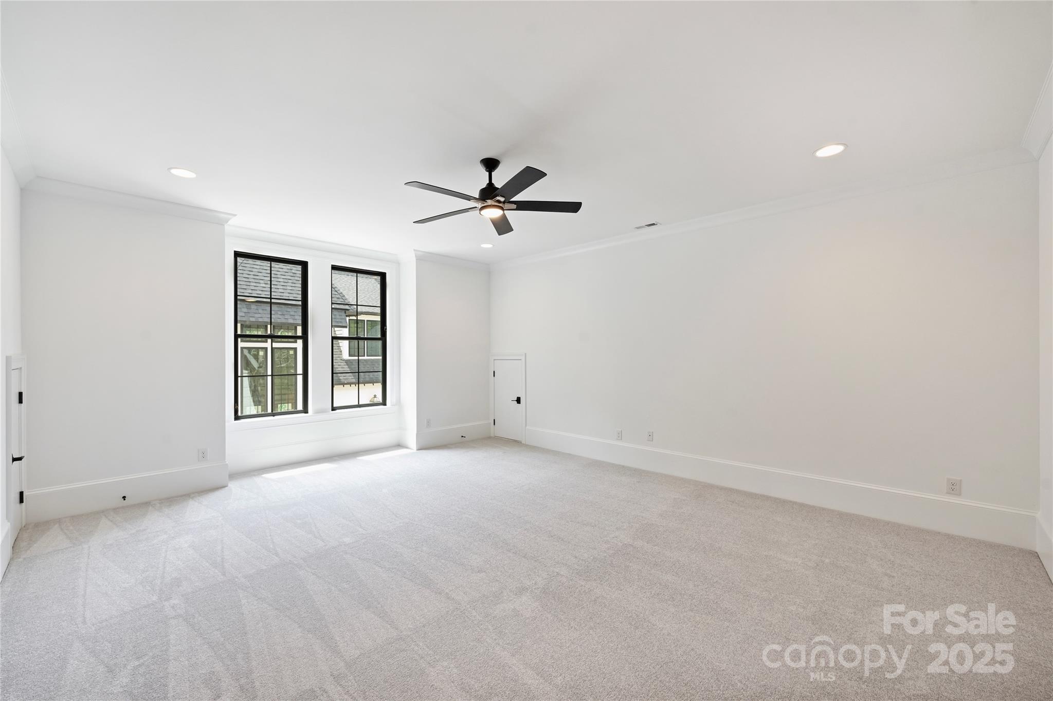 Chateau Sardis - Residential