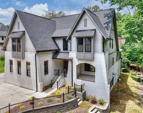 7011 Chateau Bordeaux Lane Charlotte NC 28270