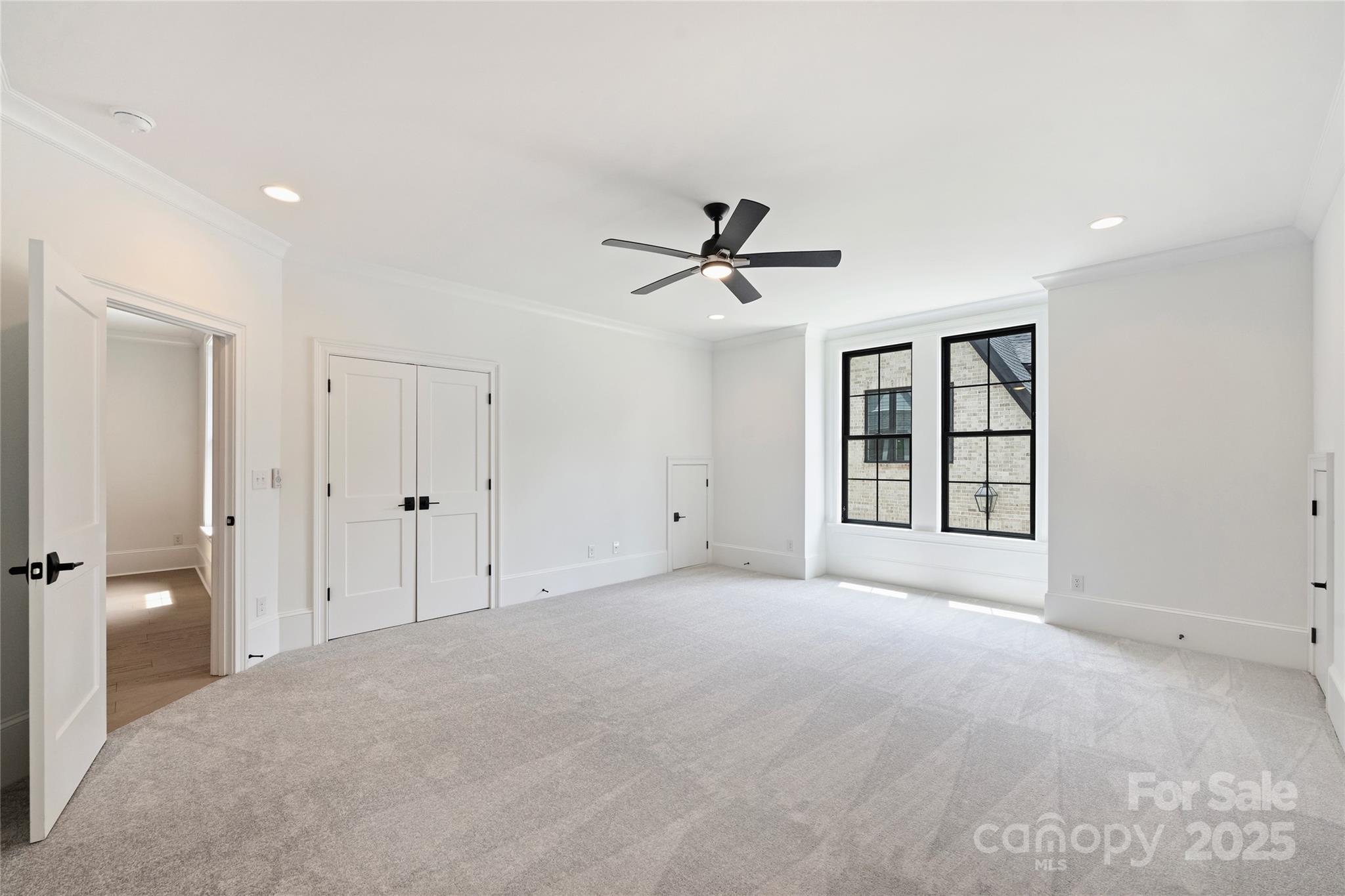 Chateau Sardis - Residential