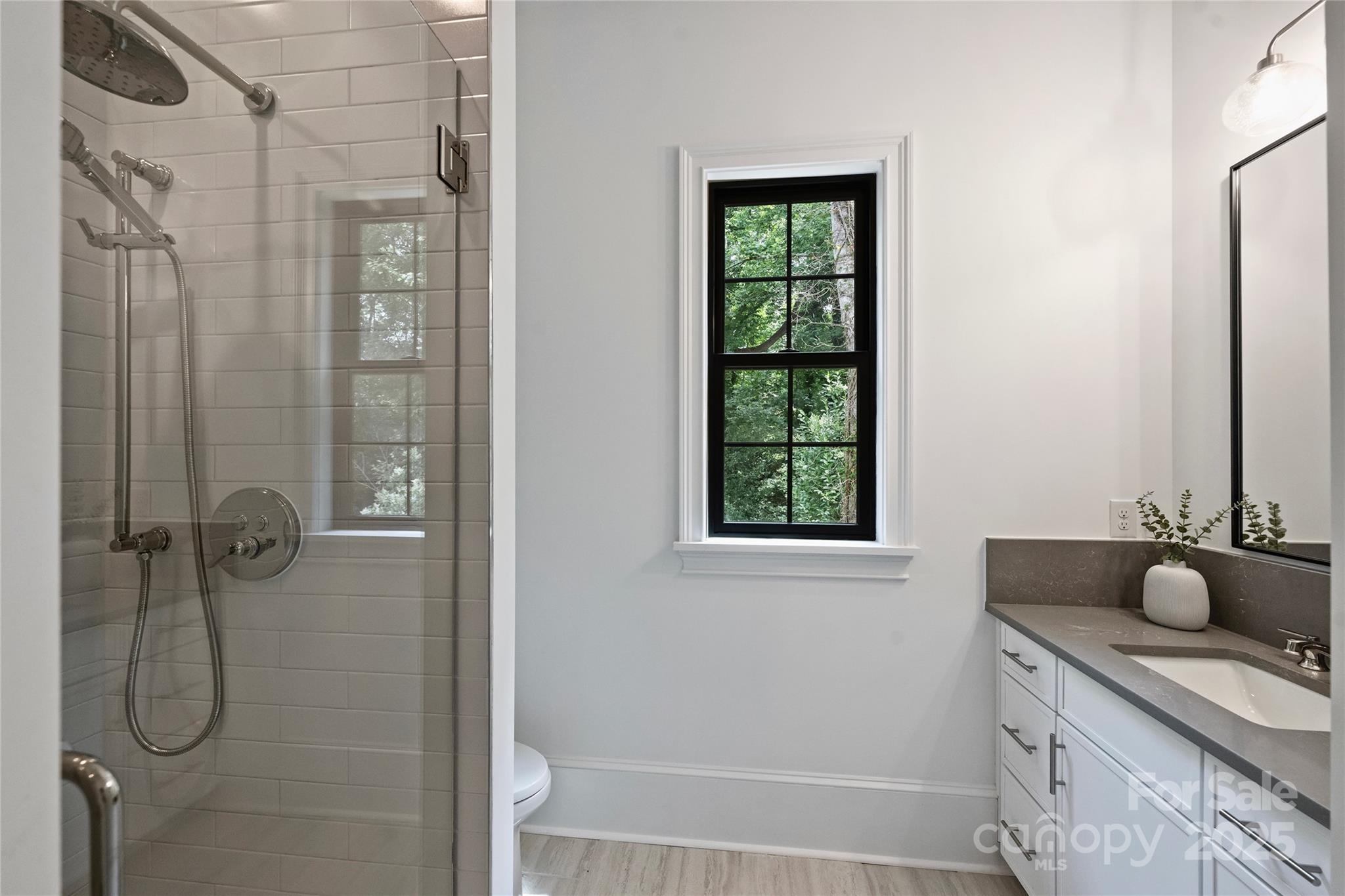 Chateau Sardis - Residential