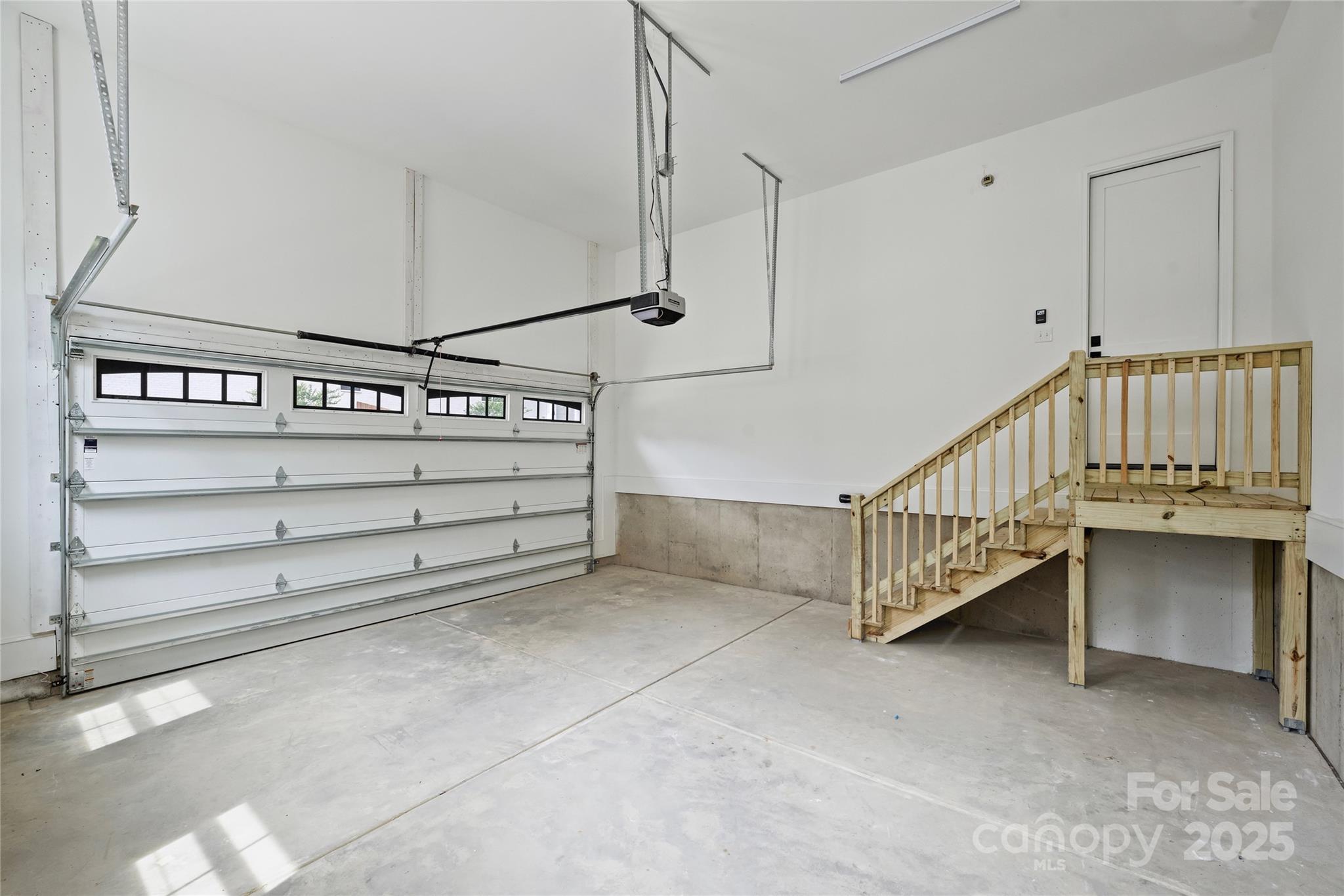 Chateau Sardis - Residential