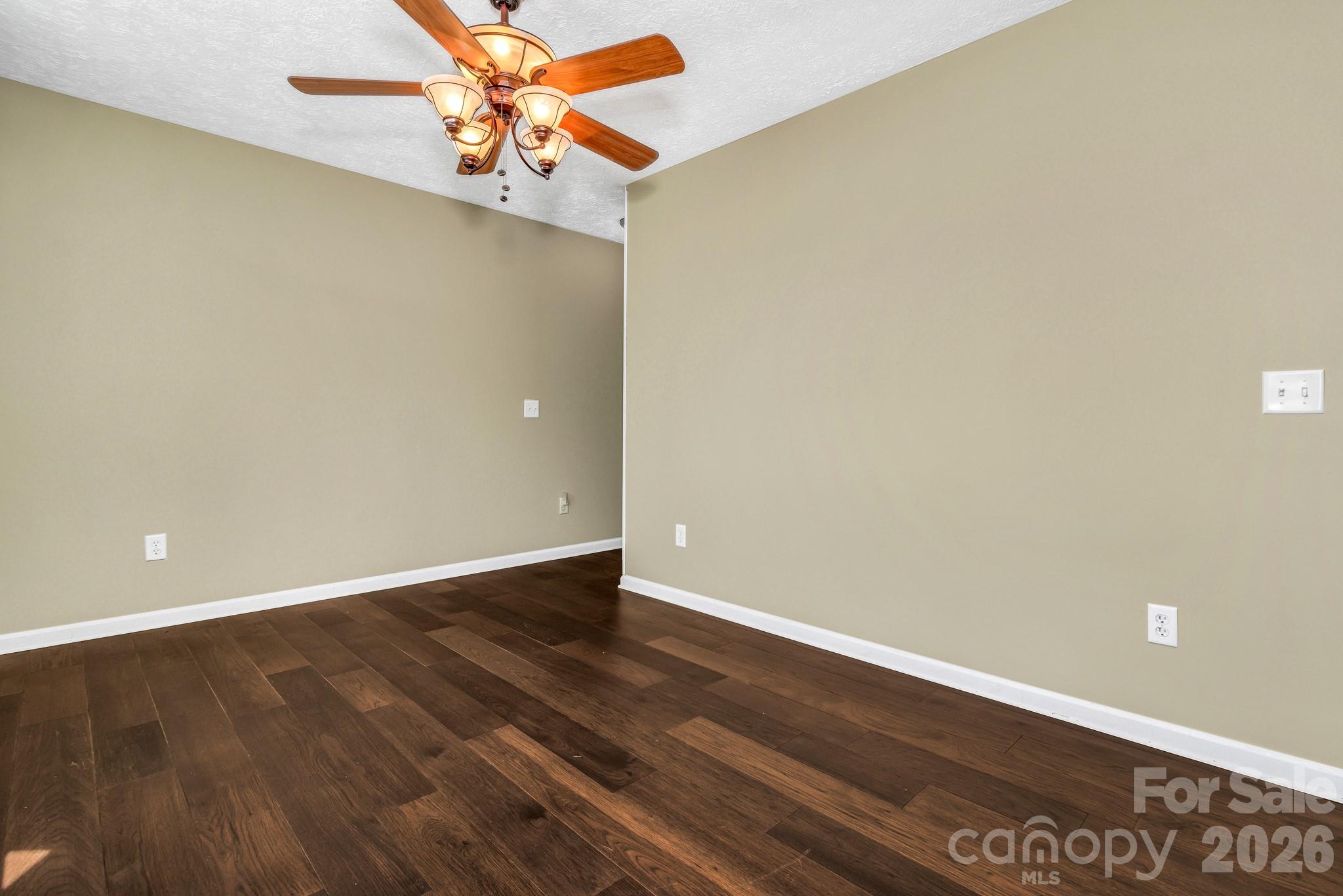 Lone Laurel - Residential