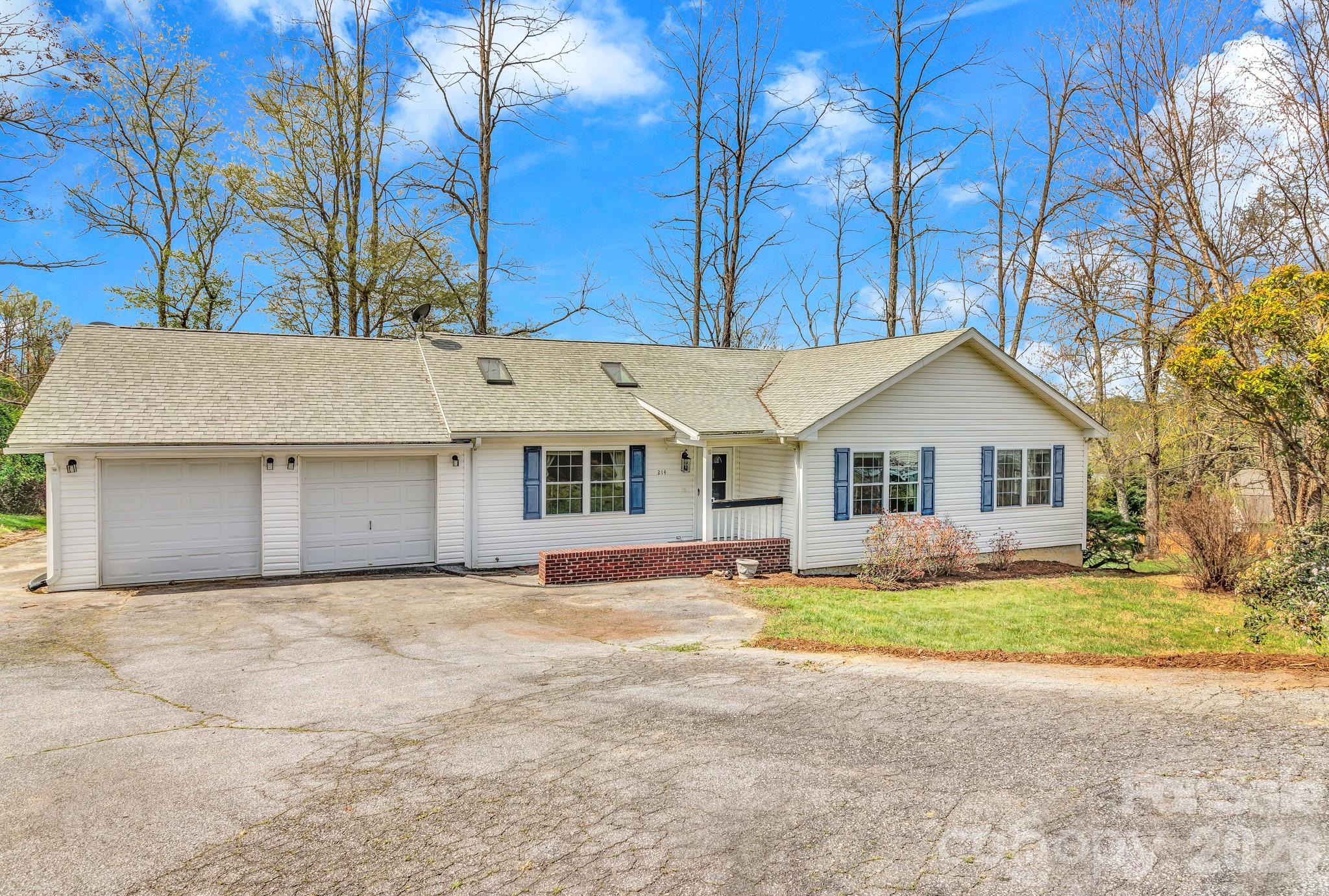 Lone Laurel - Residential