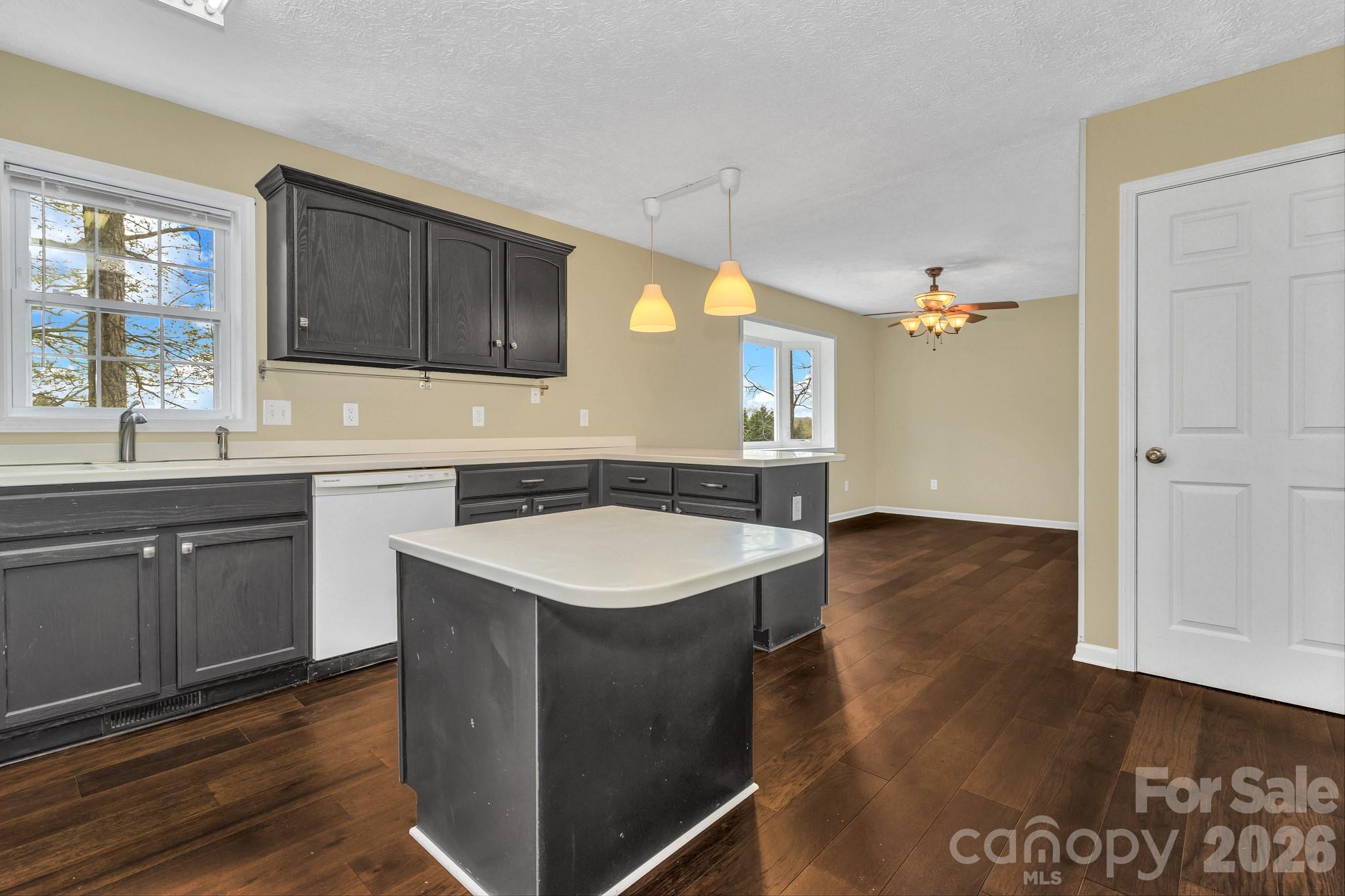 Lone Laurel - Residential