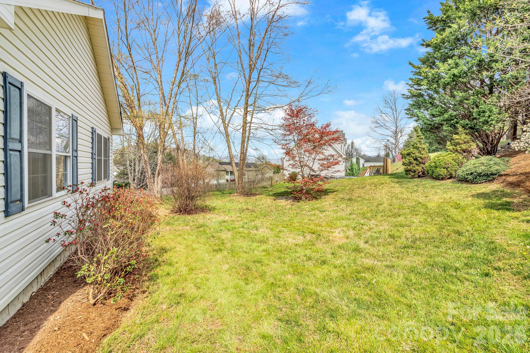 214 Lone Laurel Trail