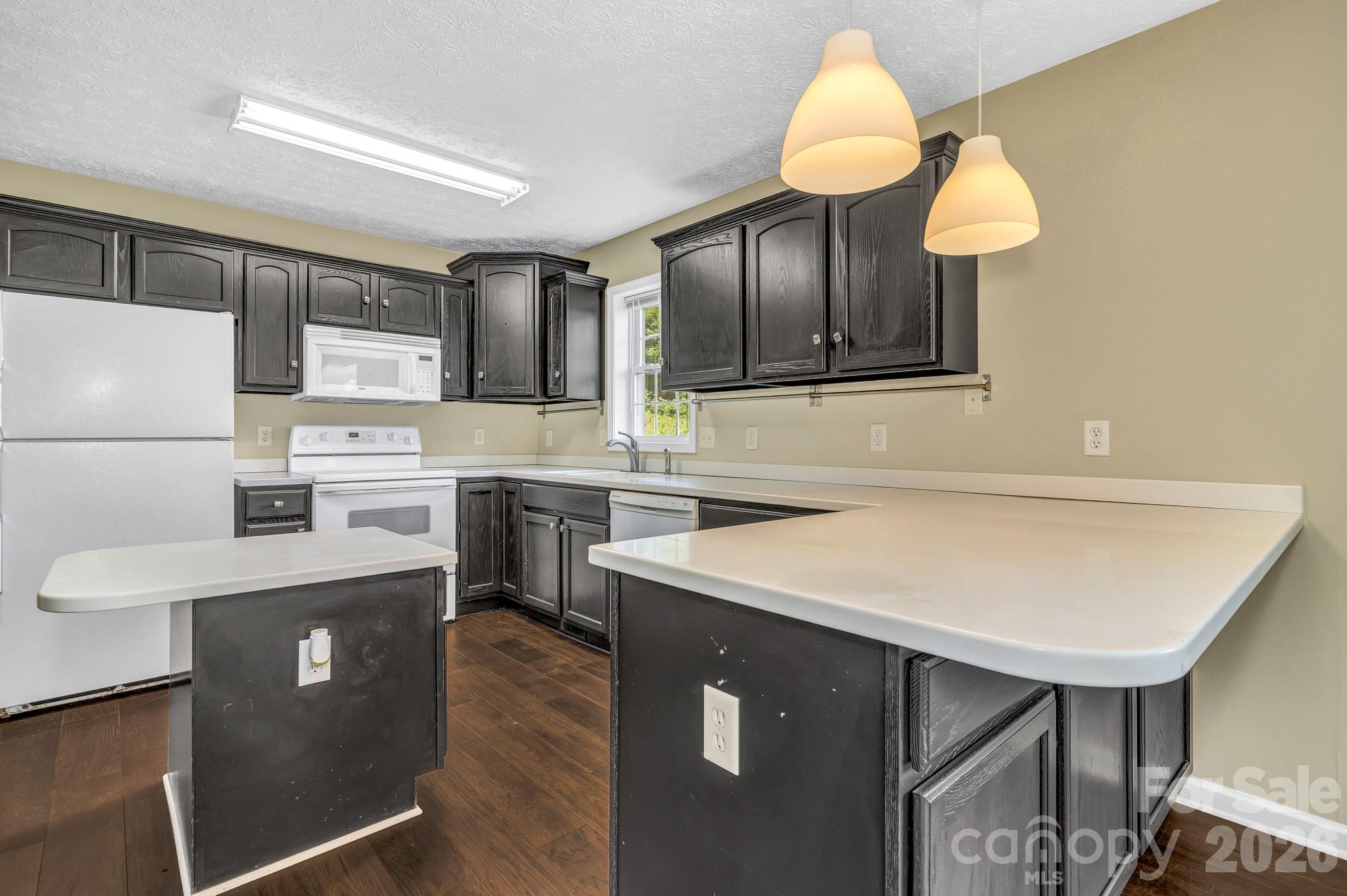 Lone Laurel - Residential