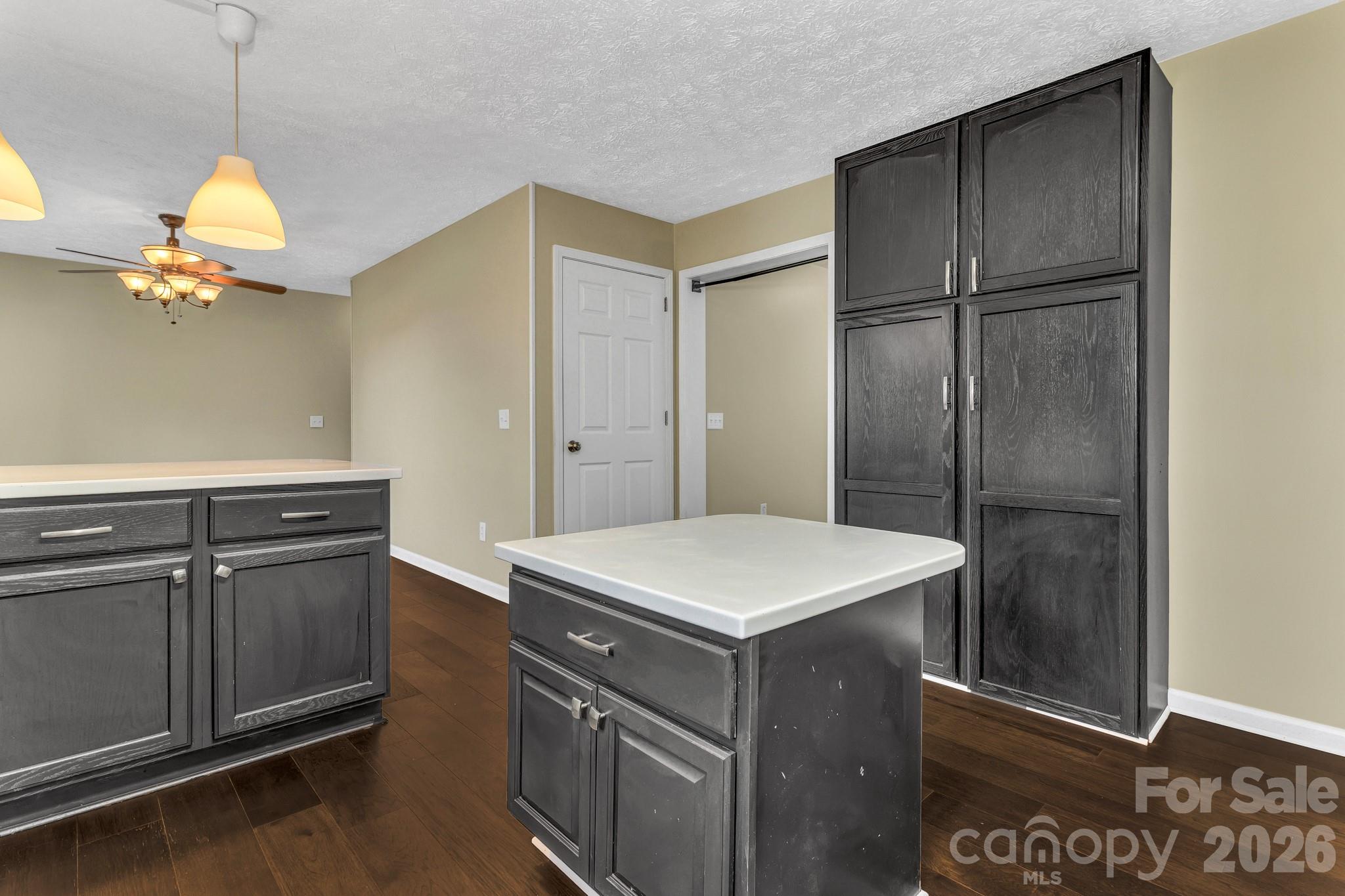 Lone Laurel - Residential