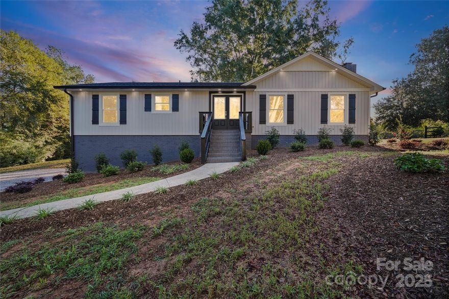 The Perfect Blend of Privacy, Peace, and Potential in Monroe.  

Here’s your chance to own a charming newly remodeled, inside and outside, ranch-style home in one of Monroe’s peaceful residential settings.

Inside, you’ll find three bedrooms, two bathrooms, and a layout that checks all the
boxes—bright kitchen with new quartz coutertops/backsplash and appliances, cozy dining area, and a generous living space perfect for relaxation or
entertaining.  You'll also find a huge 650 sq.ft. epoxy floor, temperature controlled 2 car garage.

What sets this home apart is what’s outside: Open land that gives you space to play, build, grow,
or simply enjoy a bit more breathing room.

Whether you're upsizing, downsizing, or seeking your forever home, 2809 Castlebrook Drive offers
flexibility, comfort, and real value.