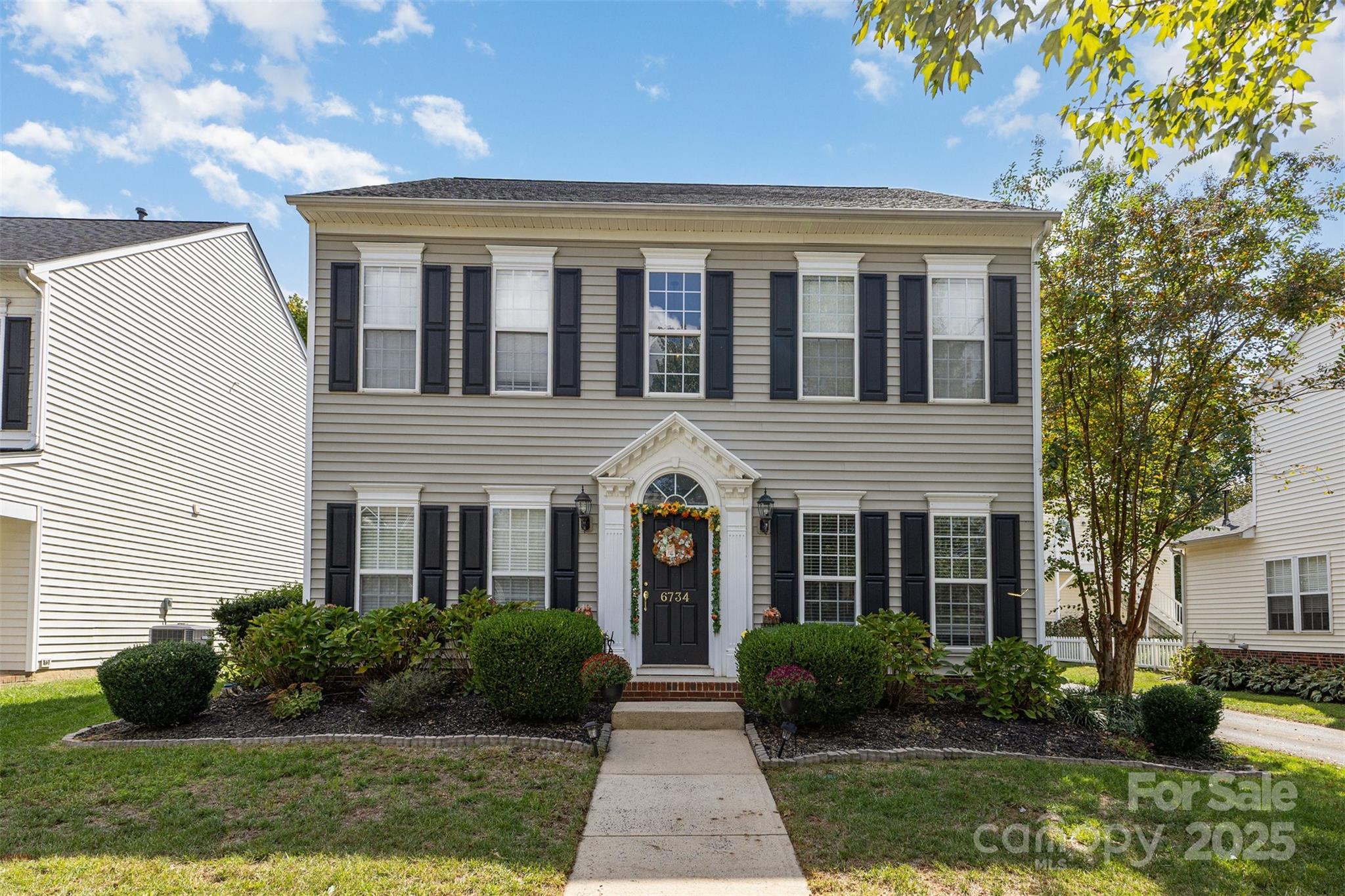 6734 Tanners Creek Drive