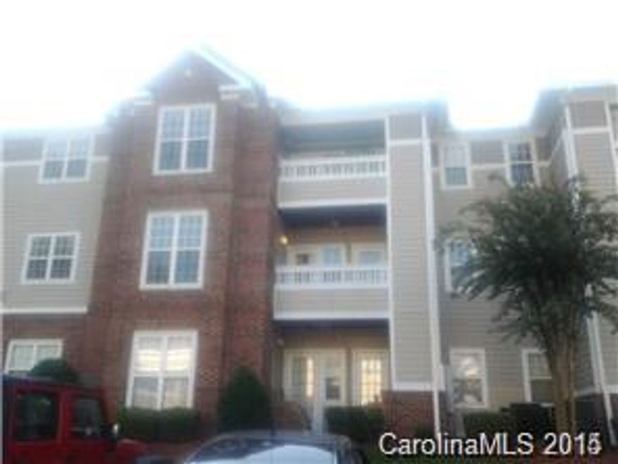 GREAT INVESTMENT OPPORTUNITY - Leased Every Year of Ownership and 2015-2016 Rental Rate is $1350.  3 Bedroom, 2 Bath, Great Room & Kitchen.  Unit has ALL Utilities - Range, Refrigerator, Washer & Dryer.  New carpet installed in August 2014. - NOTE** Unit is occupied with 3 STUDENTS