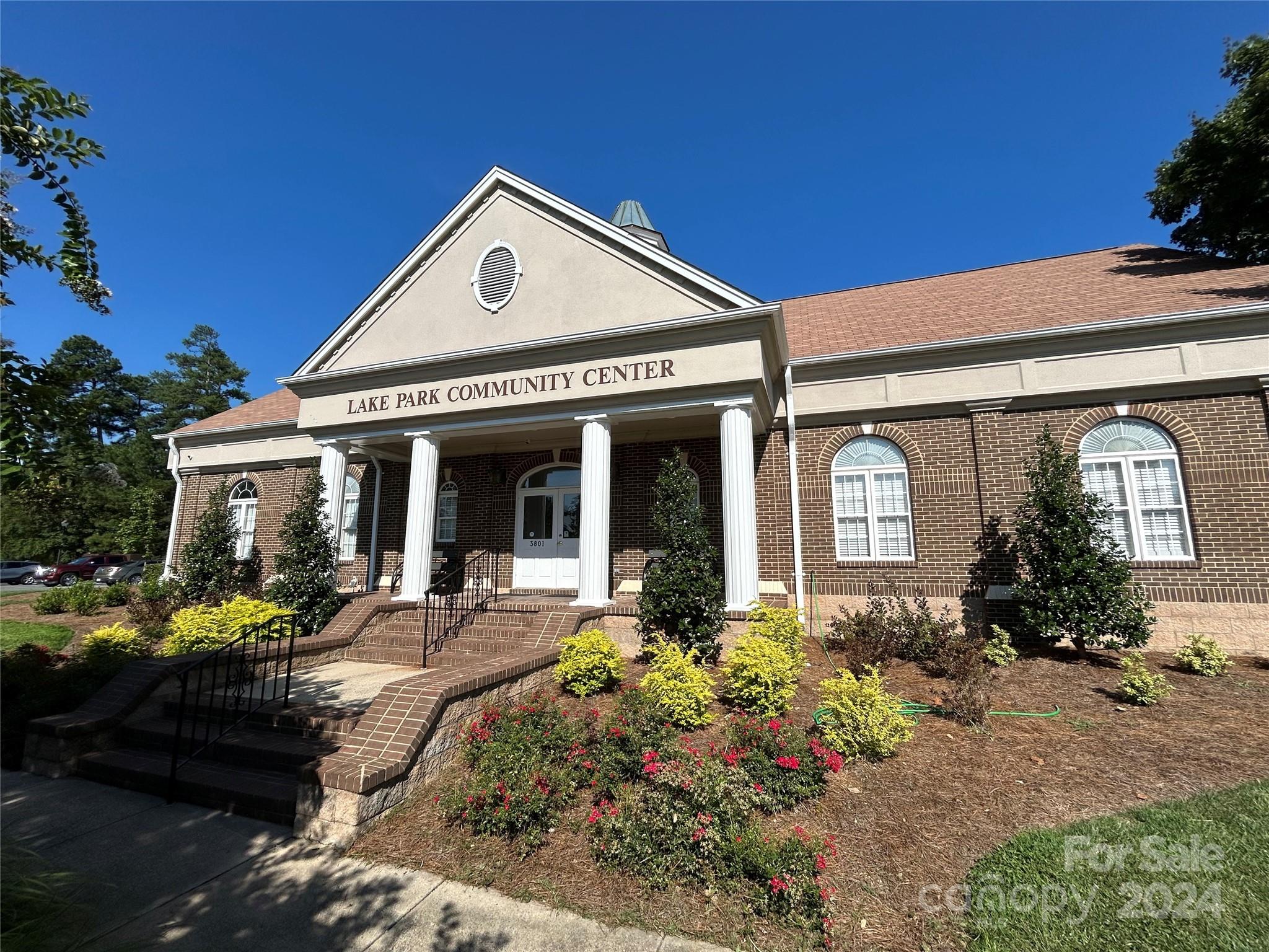 Lake Park - Residential