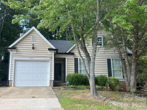 Photo of 9206 Rotherham Lane, Charlotte, NC 28216 (MLS # 4419892)