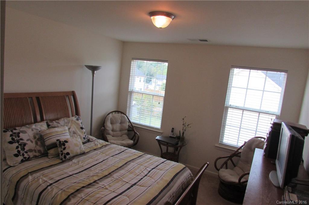 Jones Branch - Residential