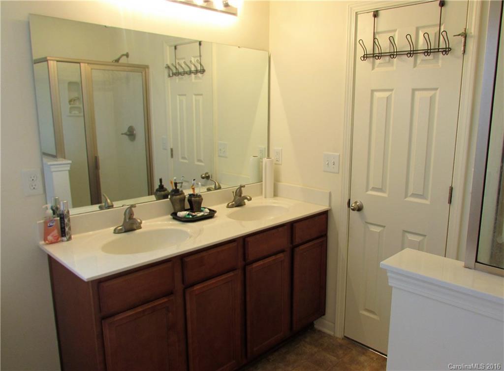 Jones Branch - Residential