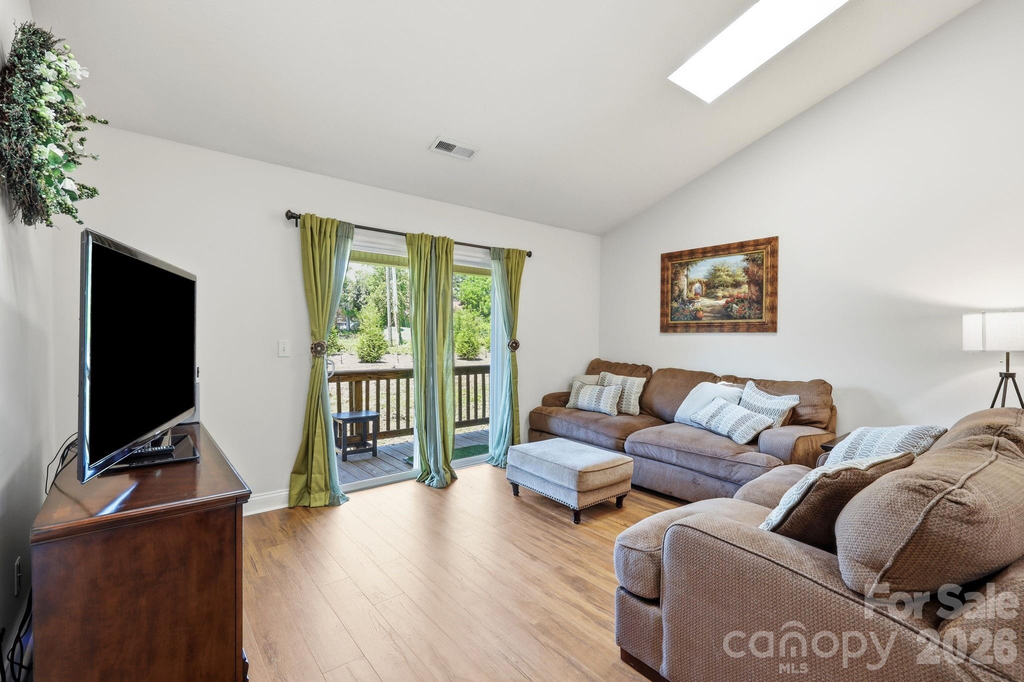 123 Foxden Drive 202