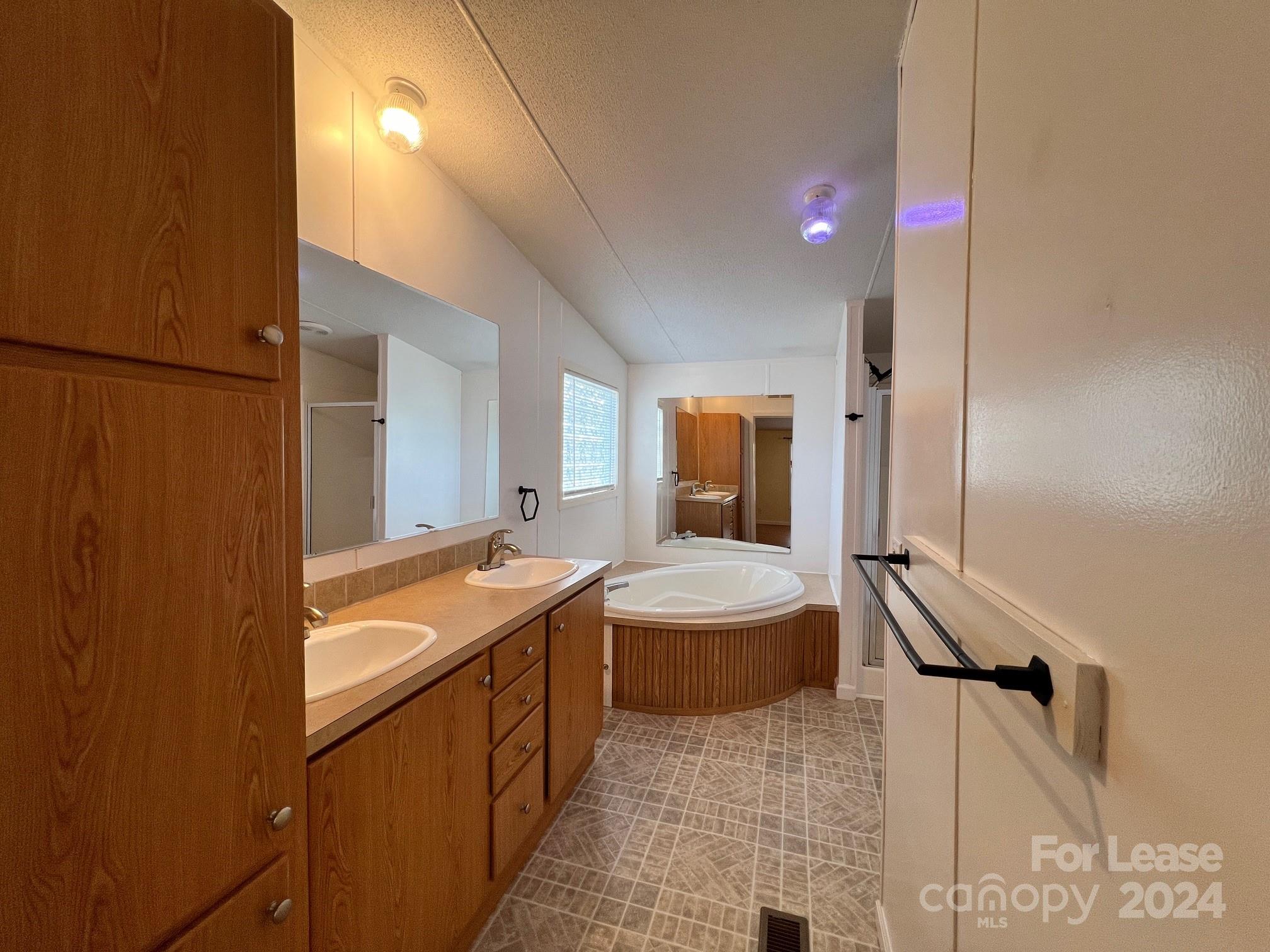 Shinnville Estates - Residential Lease