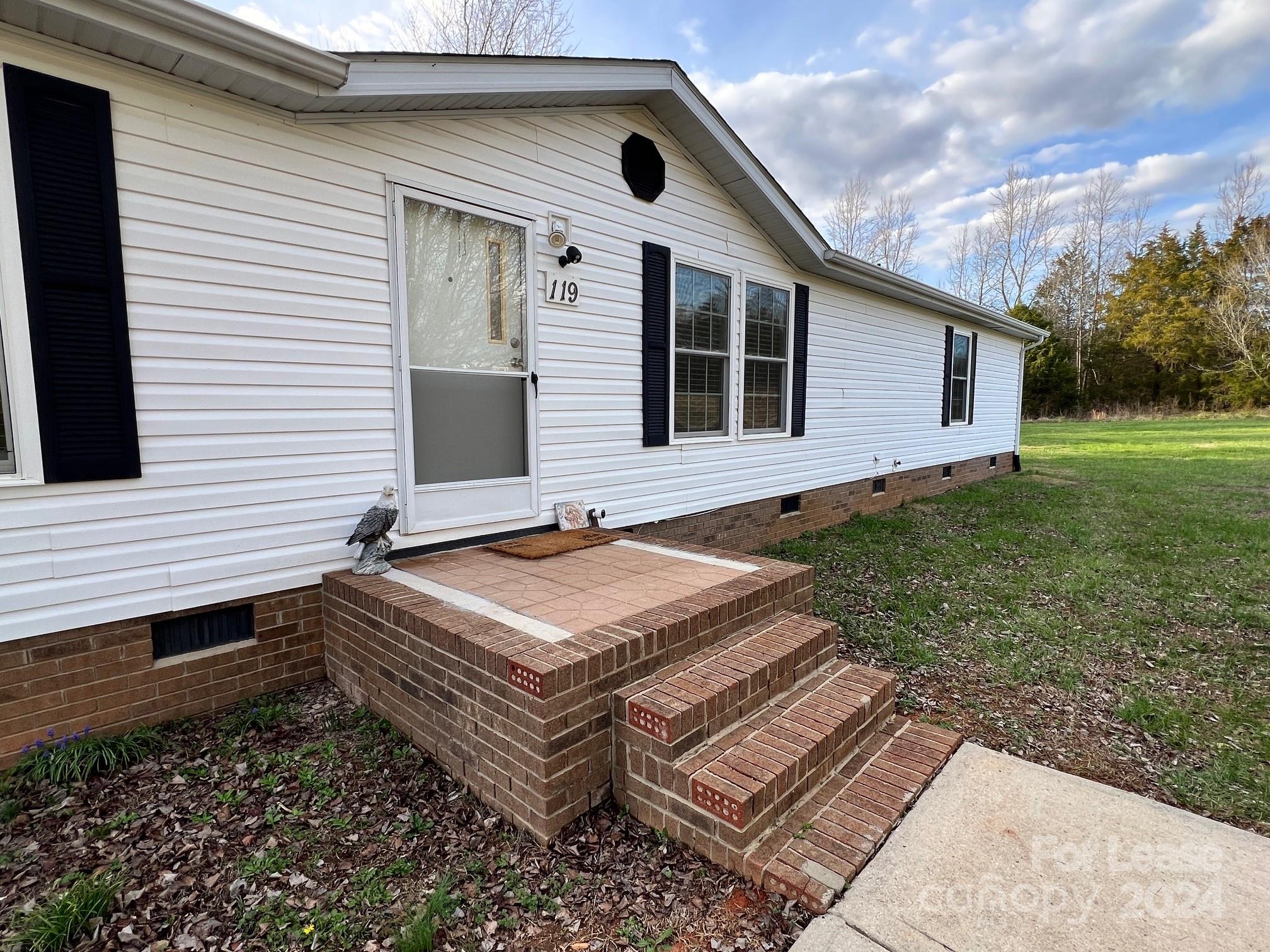 Shinnville Estates - Residential Lease