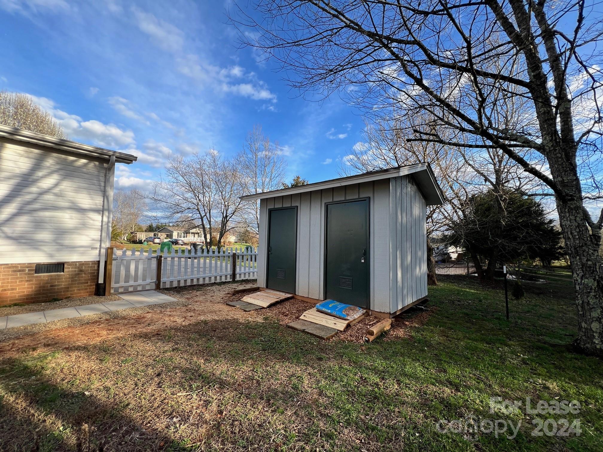 Shinnville Estates - Residential Lease