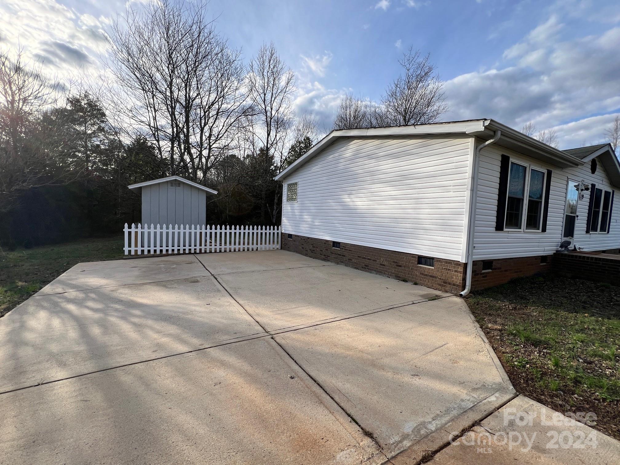 Shinnville Estates - Residential Lease