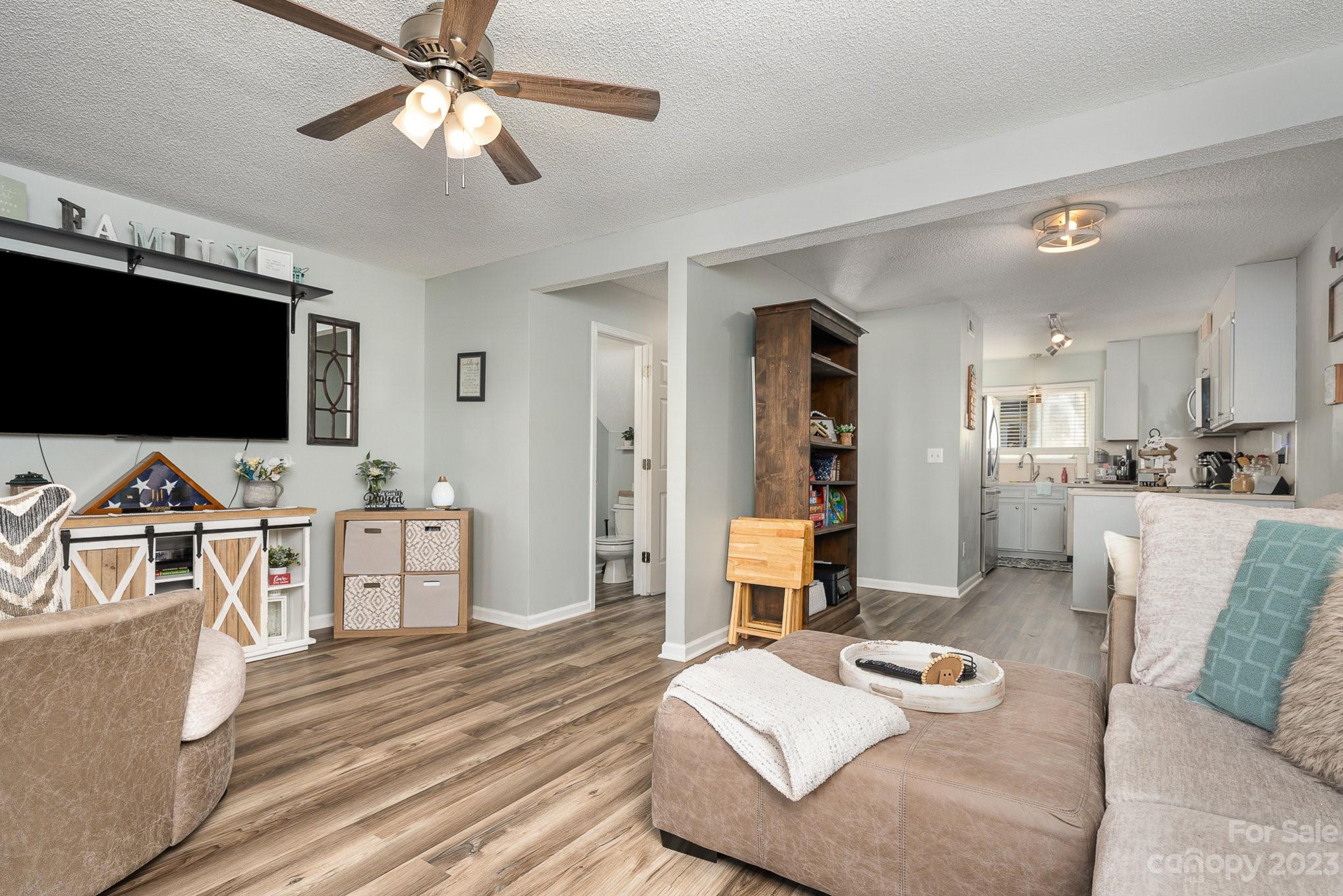 White Oak Manor - Residential