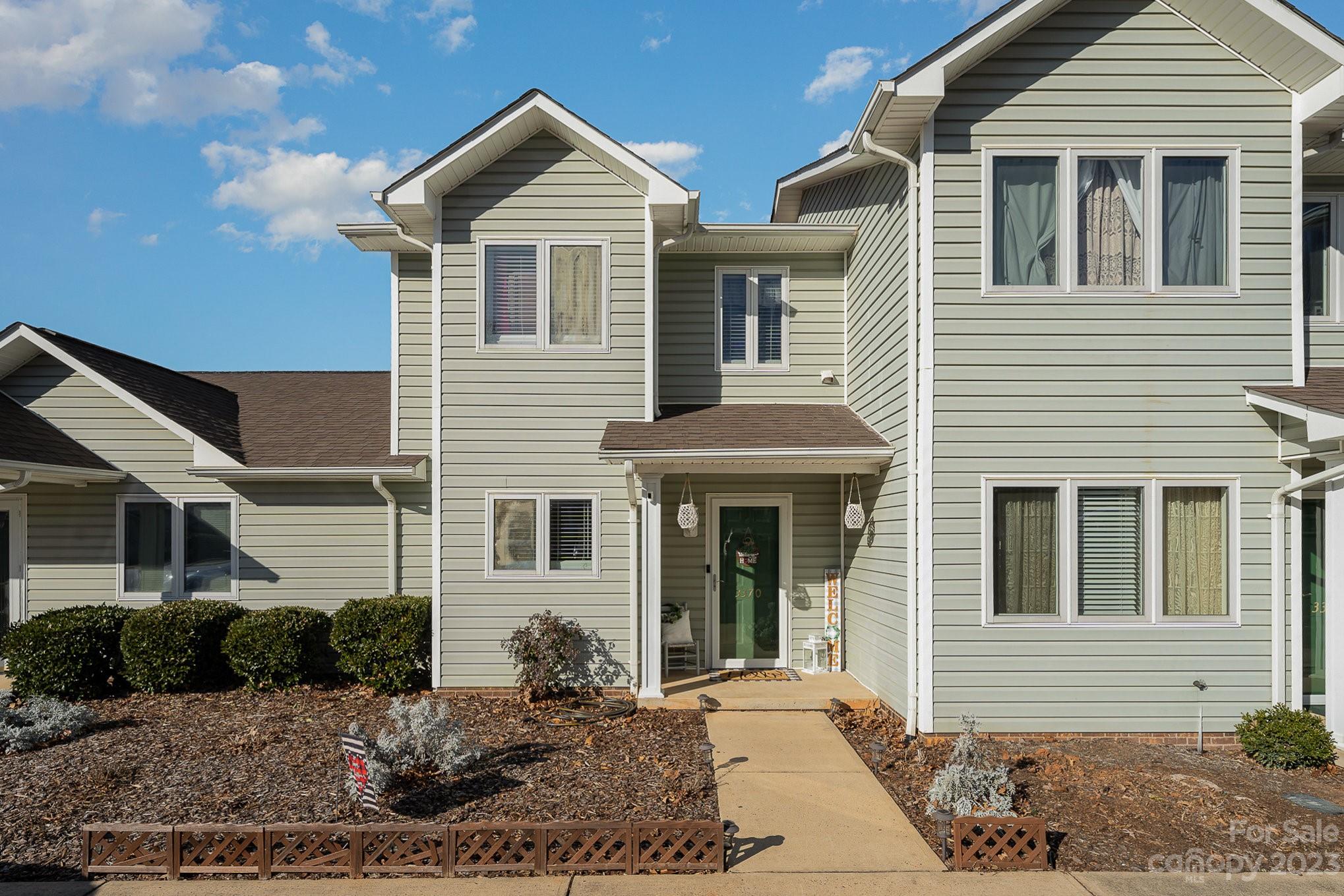 White Oak Manor - Residential