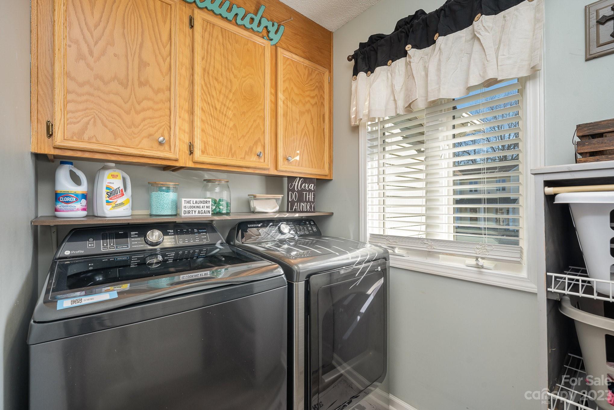 White Oak Manor - Residential