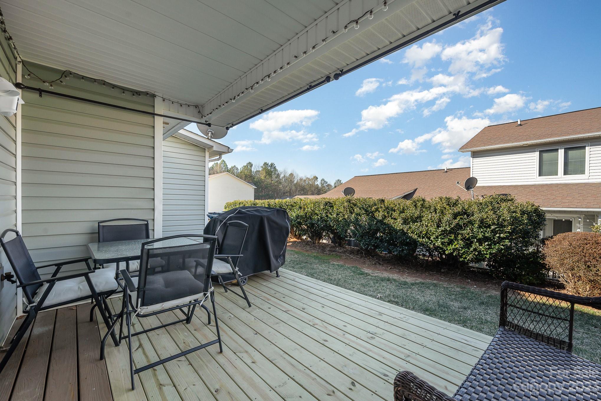 White Oak Manor - Residential