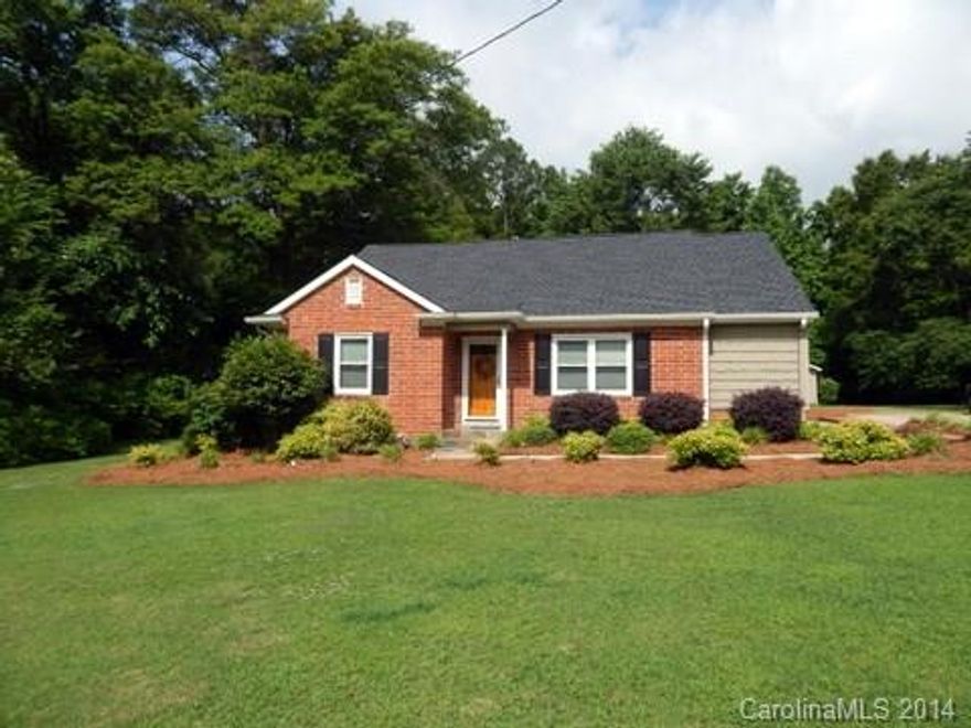 Completely updated home with charm and amazing features! Original pine floors, open floor plan, spacious rooms, bonus room, unbelievable storage, screened porch and spacious back yard. This large lot located in the county backs up to the Greenway & w/in walking distance to Lake Haigler. This is a must see!! http://www.ascgreenway.org/