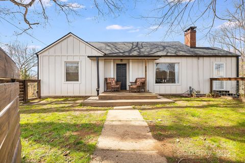 609 Bailey Street Mars Hill NC 28754