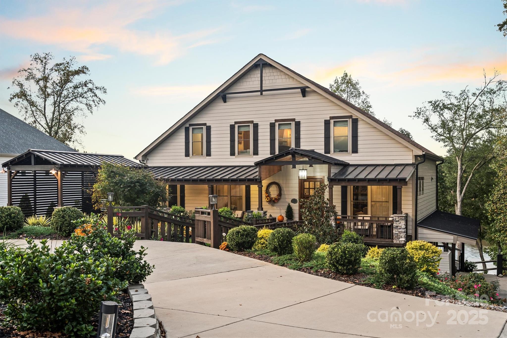 5888 Wood Duck Way