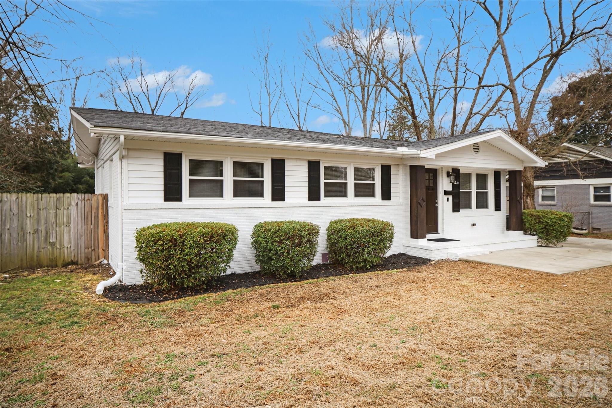 1221 Rollingwood Drive