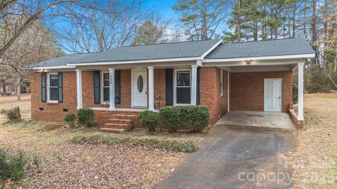 Photo of 1522 Parson Grove Church Road, Wadesboro, NC 28170 (MLS # 4340696)