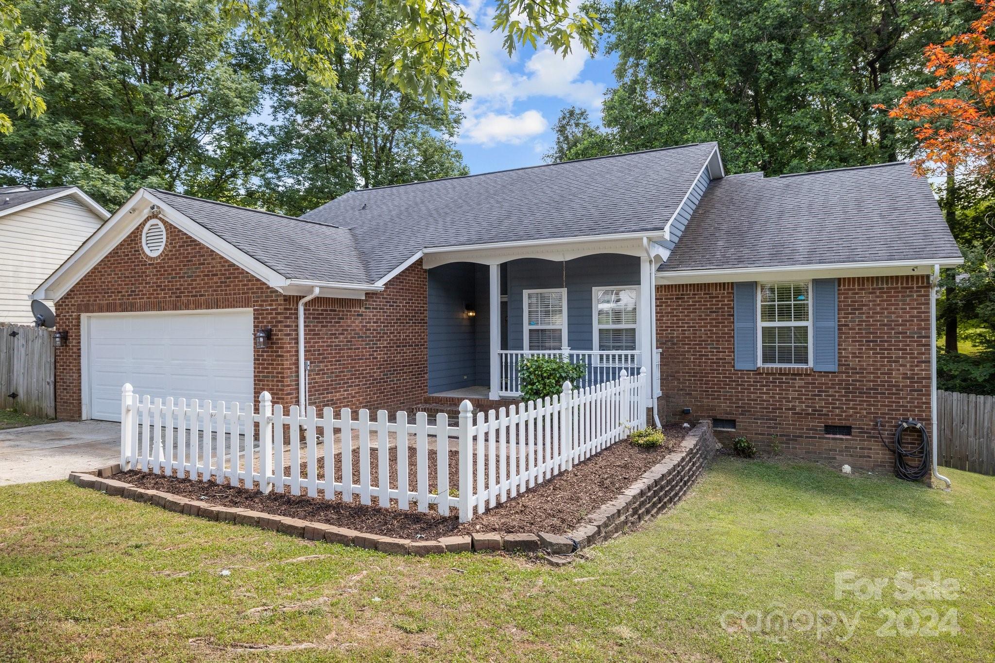 Mcalpine Woods - Residential