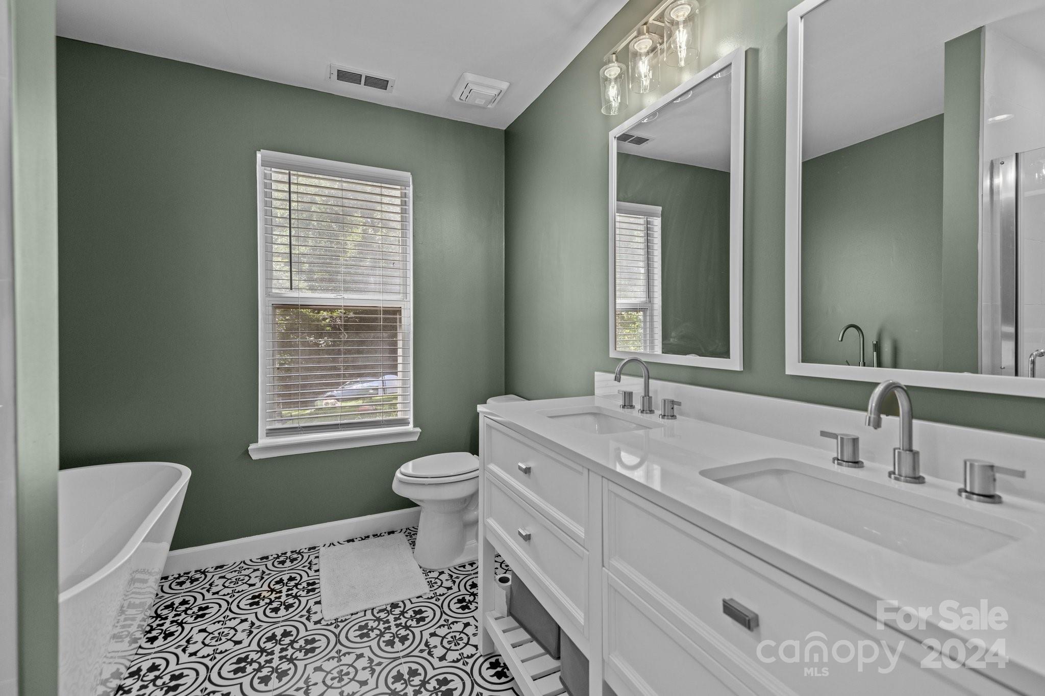 Mcalpine Woods - Residential