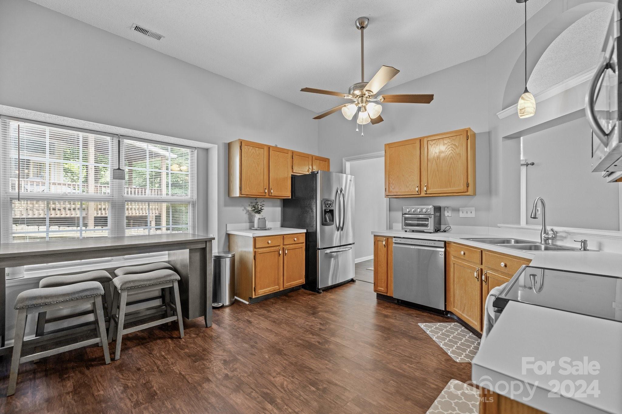 Mcalpine Woods - Residential