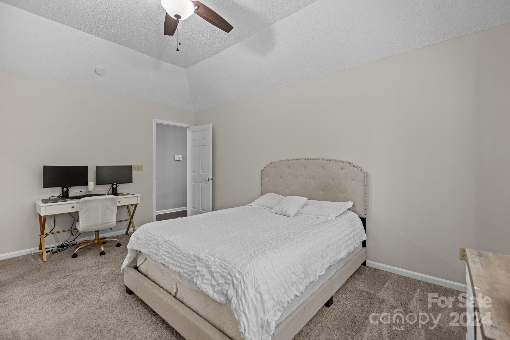 Mcalpine Woods - Residential