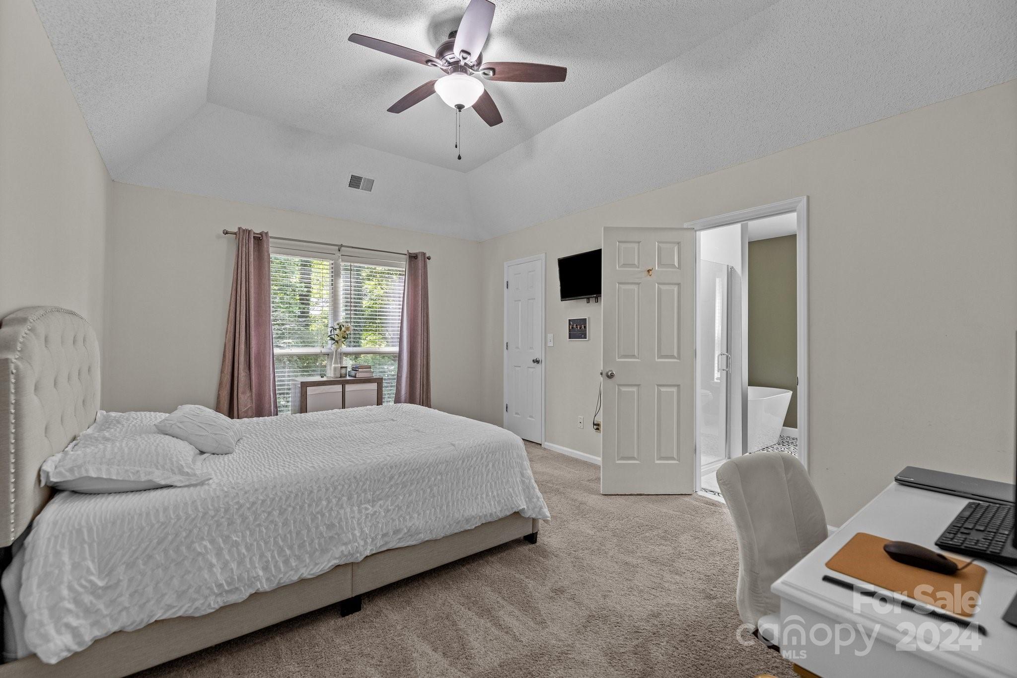 Mcalpine Woods - Residential