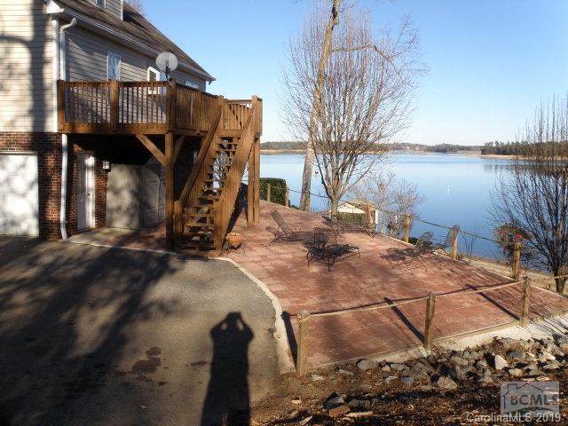 Laurel Pointe - Residential