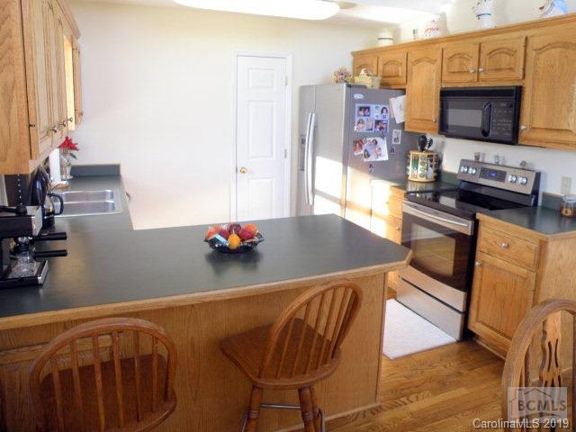 Laurel Pointe - Residential